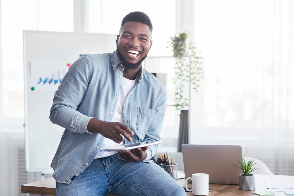 Employee who has great well-being at work.